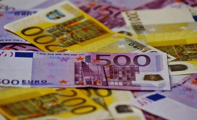 investerar 100 000 kronor
