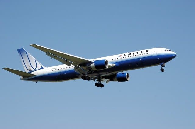 köpa United Airlines aktier